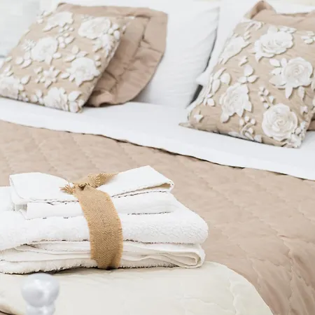 Vesuvian Stone Frühstückspension 4*