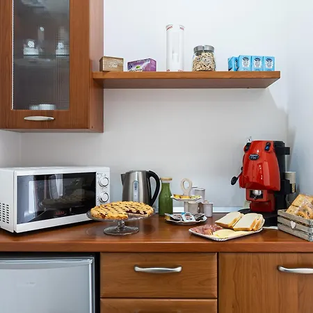 Vesuvian Stone 住宿加早餐酒店 庞贝